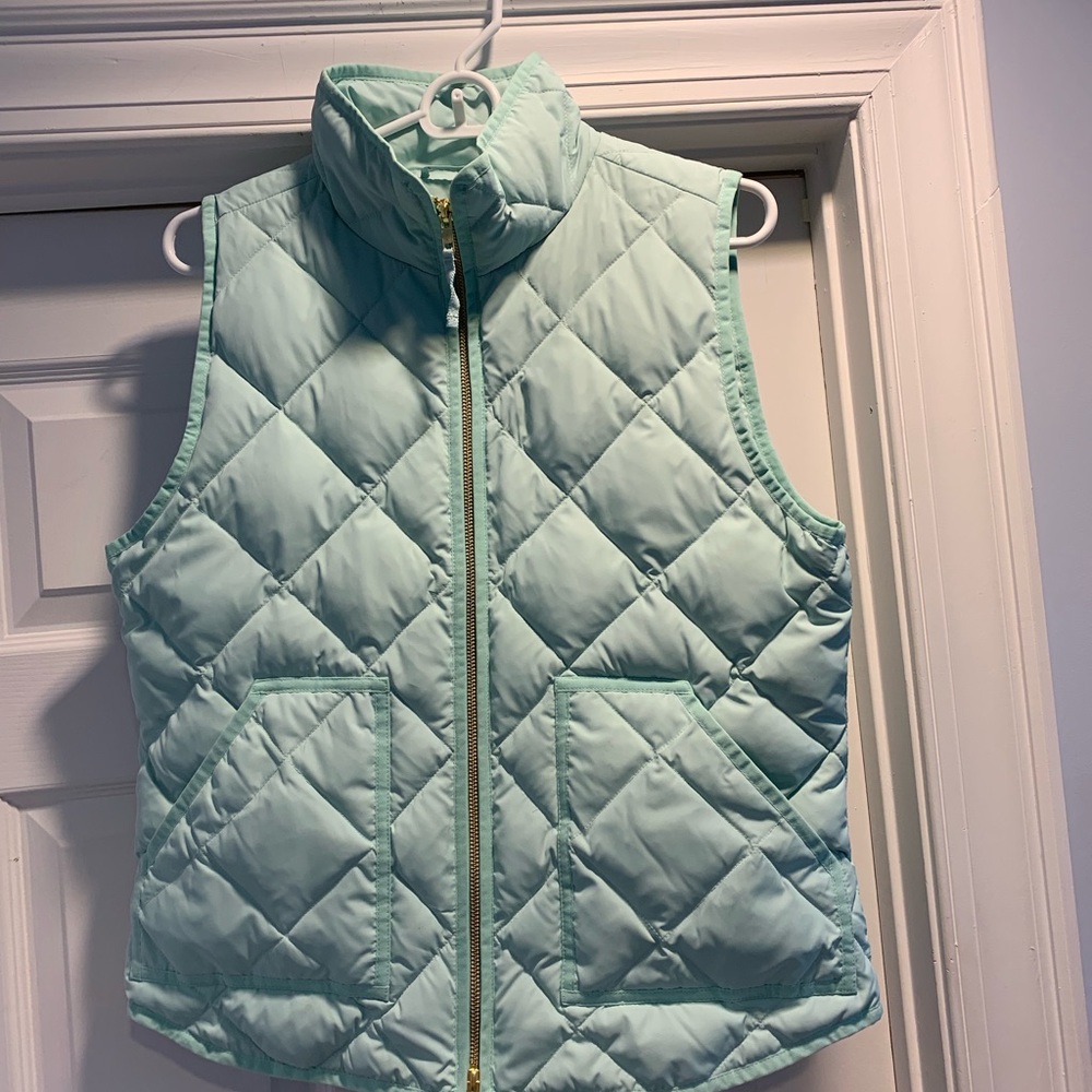 NWOTs J Crew Puffer Vest MEDIUM